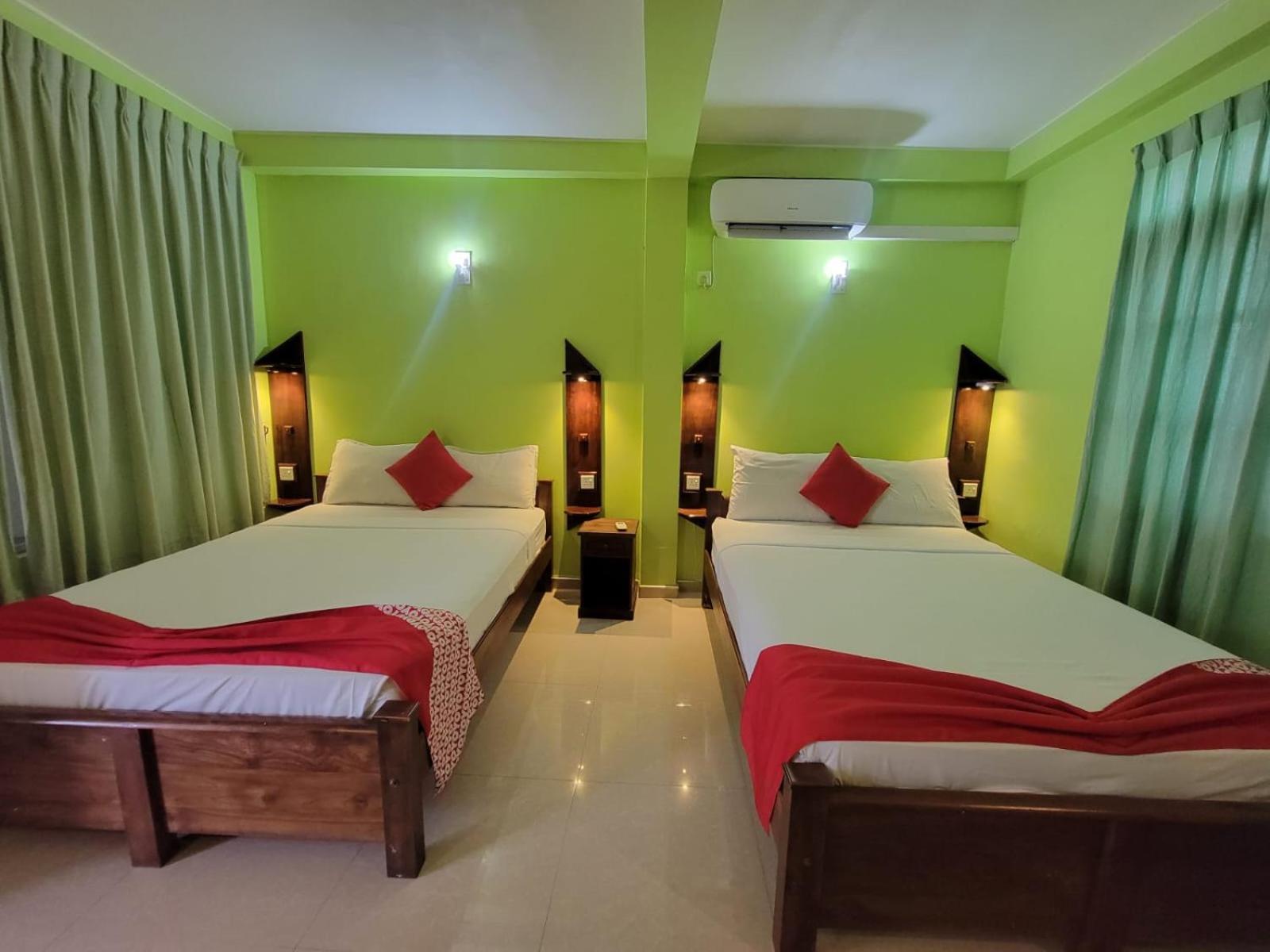 The Empyrean Airport Transit Hotel Katunayake Exterior photo